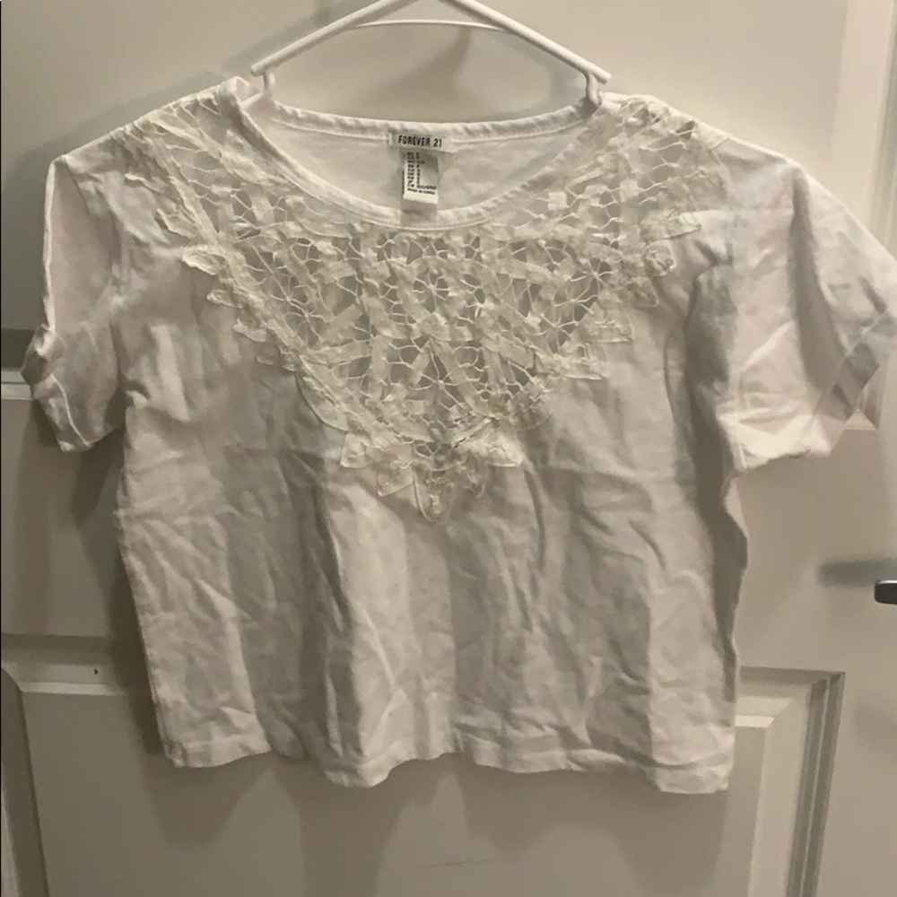 Plain but cute white top!